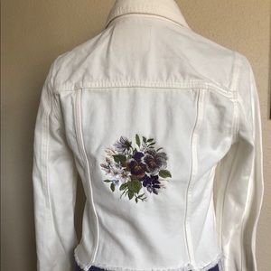 Gorgeous Embroidered BlankNYC Ladies Denim Jacket